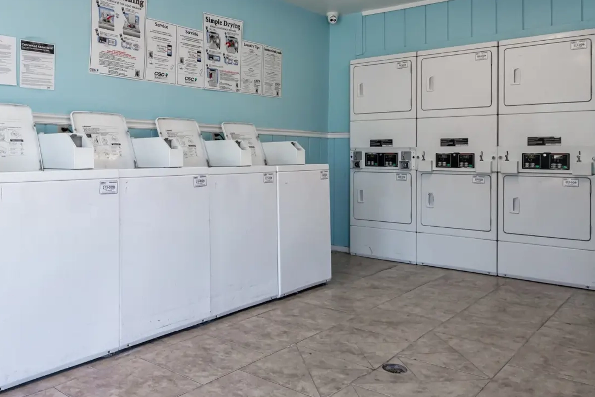 2x2 Renovated apartment interior at Highland Park Apartment Homes in Irving, Texas
